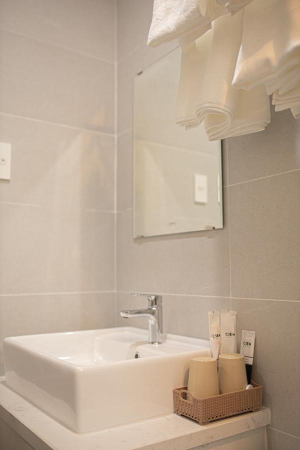 Cien Hotel クイニョン エクステリア 写真